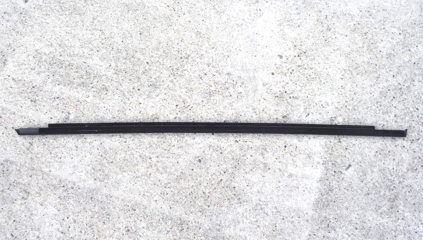 2019-2024 Lamborghini Urus Rear Right Door Window Trim 4ML839476 T94 ...