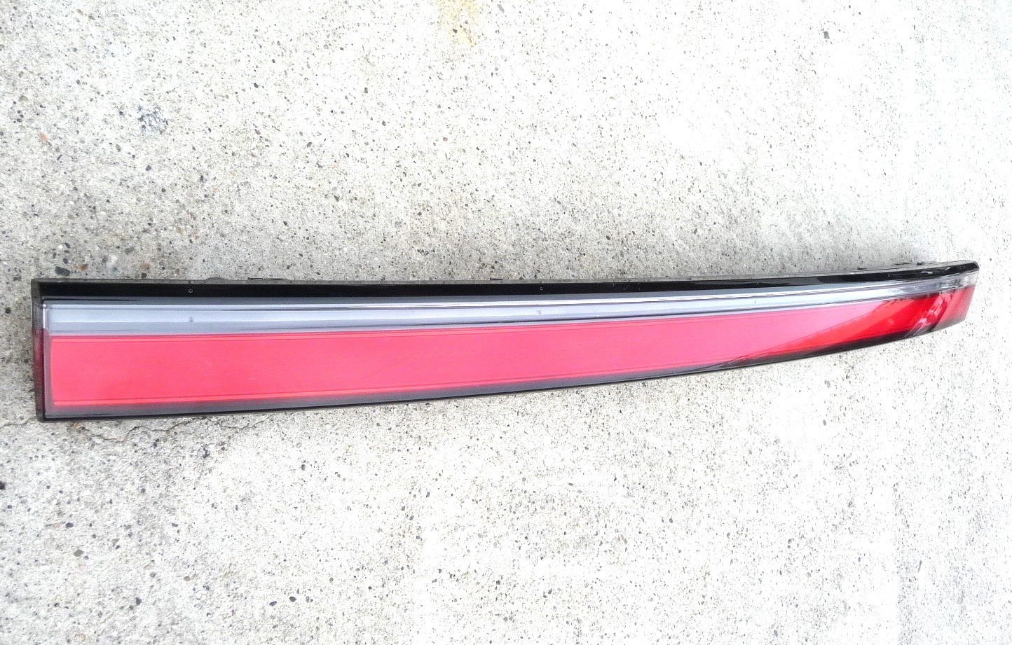 2021-2024 Rivian R1T R1S LED 3rd Center Tail Light Brake Lamp ...