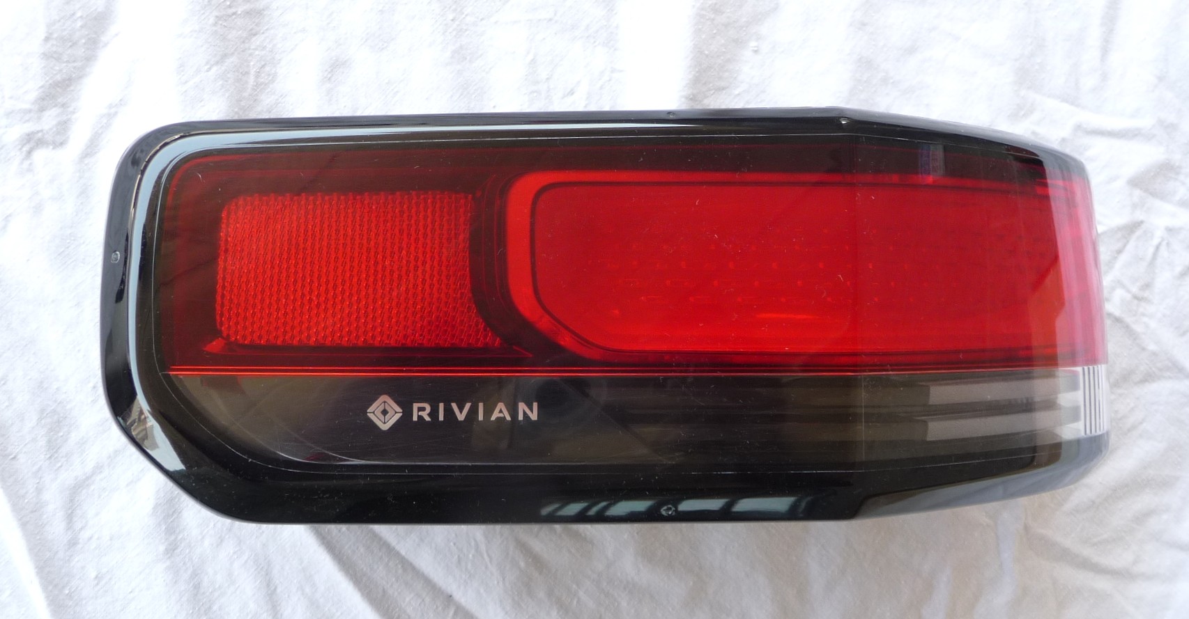 2021-2025 Rivian R1S R1T Rear Left Driver Tail Lamp Light PT00000471N ...