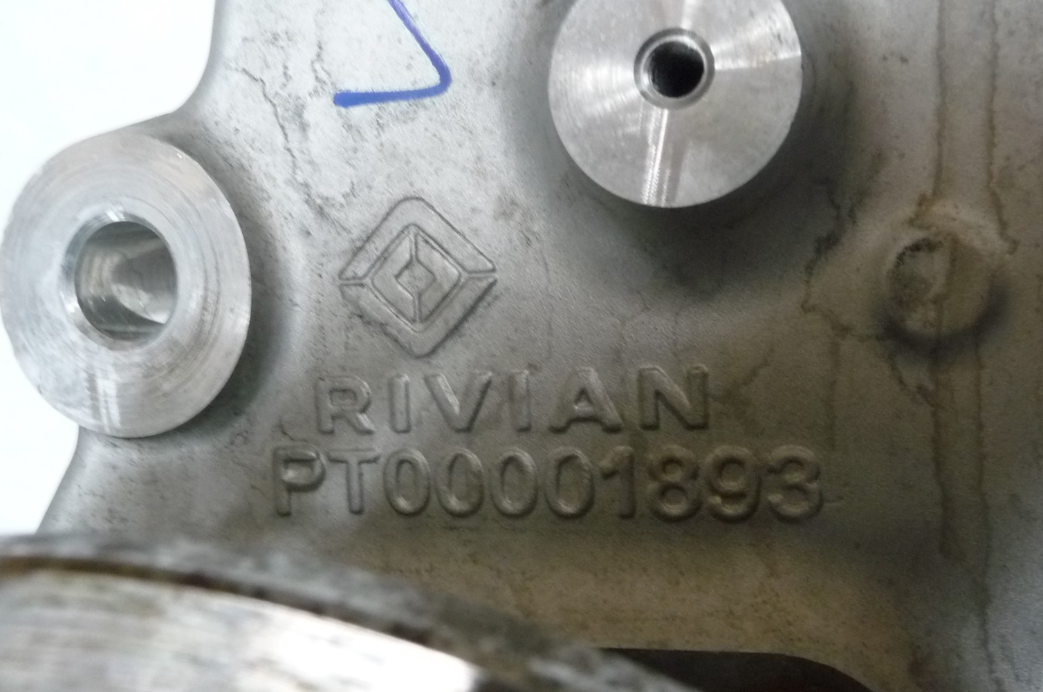 2022-2024 Rivian R1T R1S Rear Right Suspension Knuckle Spindle ...