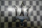 Maserati GranTurismo Gransport Quattroporte Front Grille Emblem 67224700 OEM OE 