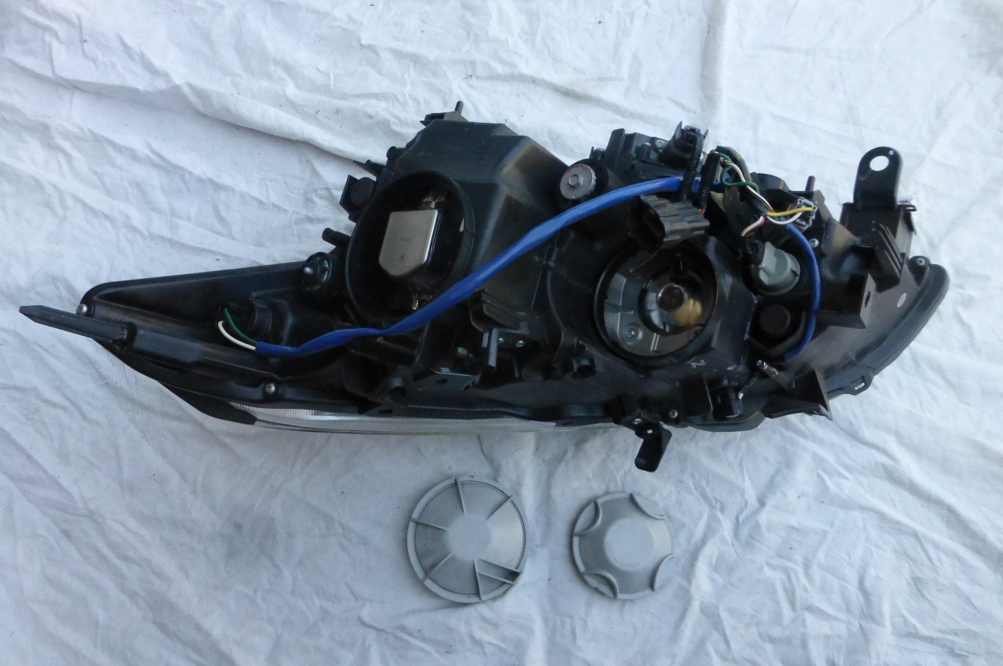 Infiniti M35h M37 M56 Right Passenger Headlight w/o AFS 260101MA0D OEM