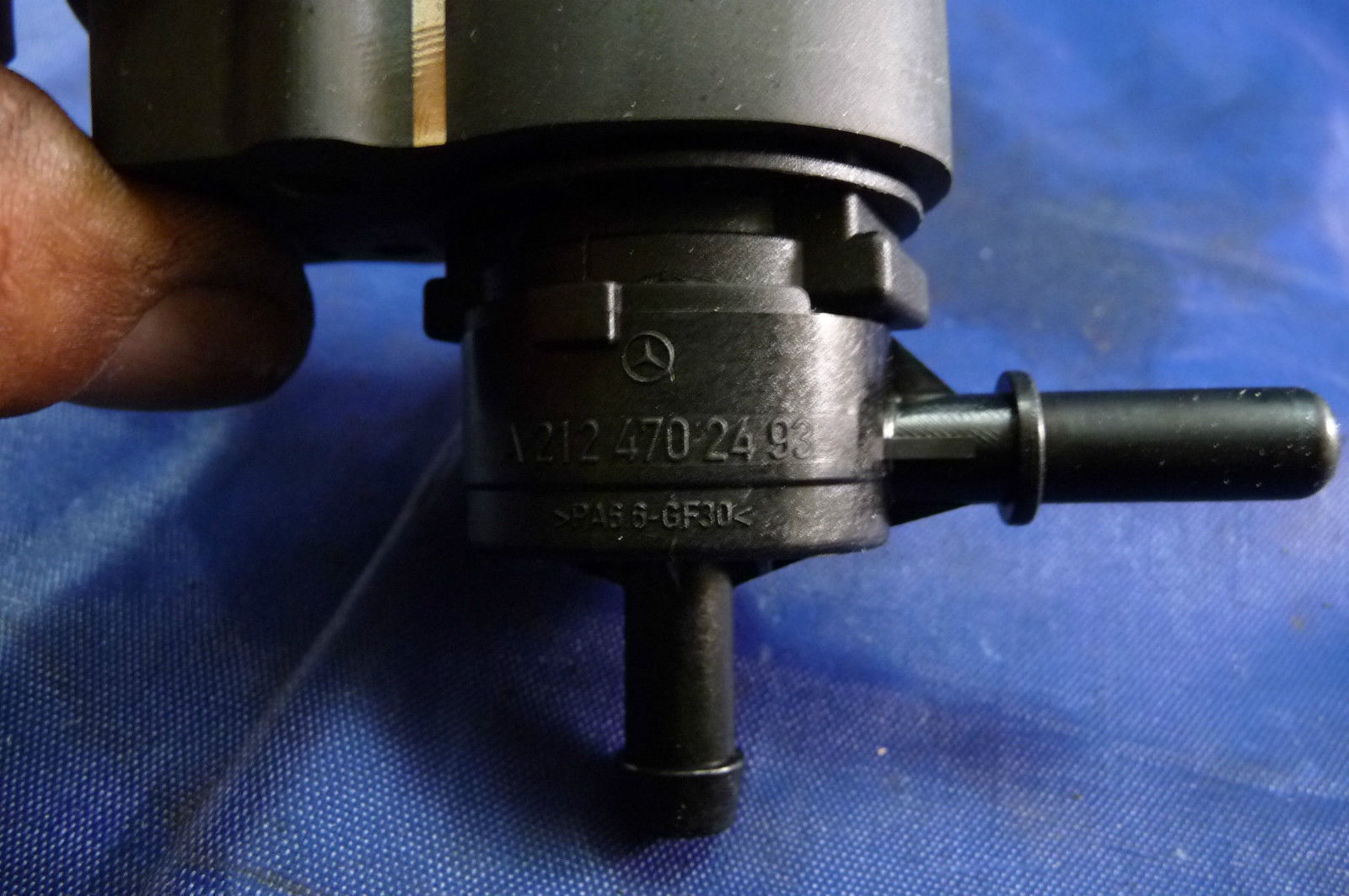Mercedes Benz Purge Valve 2124702493 OEM OE LA Global Parts