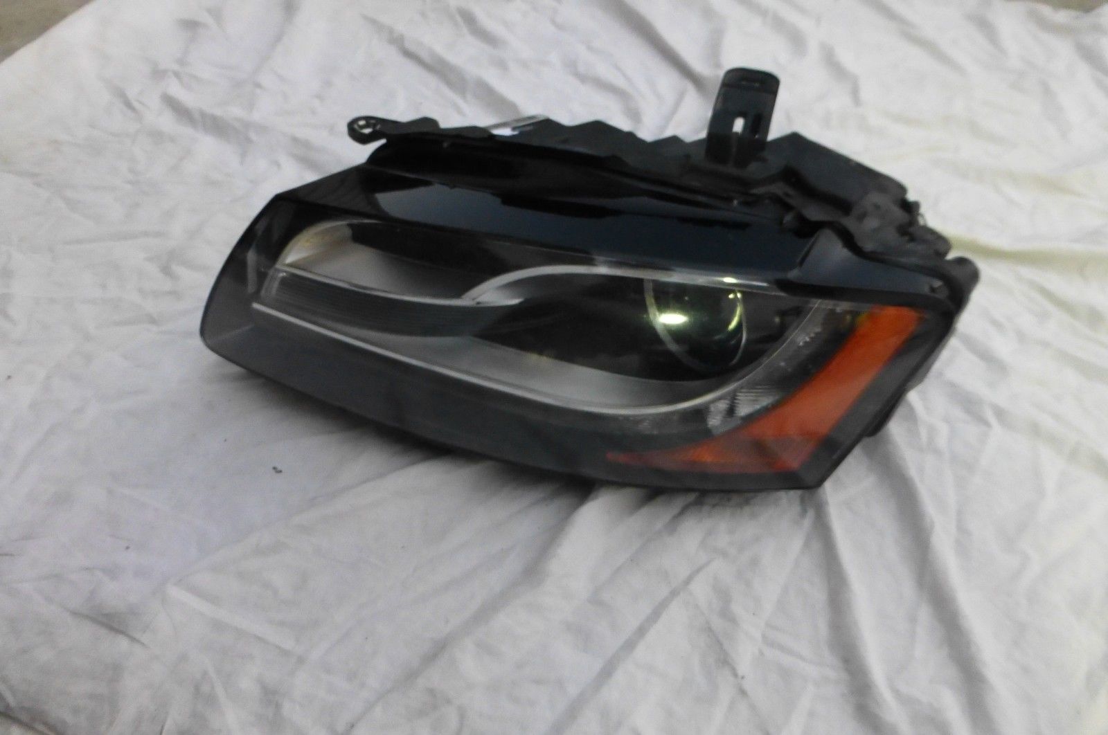 audi-a5-s5-cabrio-left-xenon-headlamp-for-gas-discharge-bulb